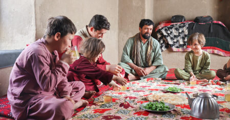 Måltid hos afghansk familj