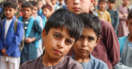 Skolpojkar i Ghazni